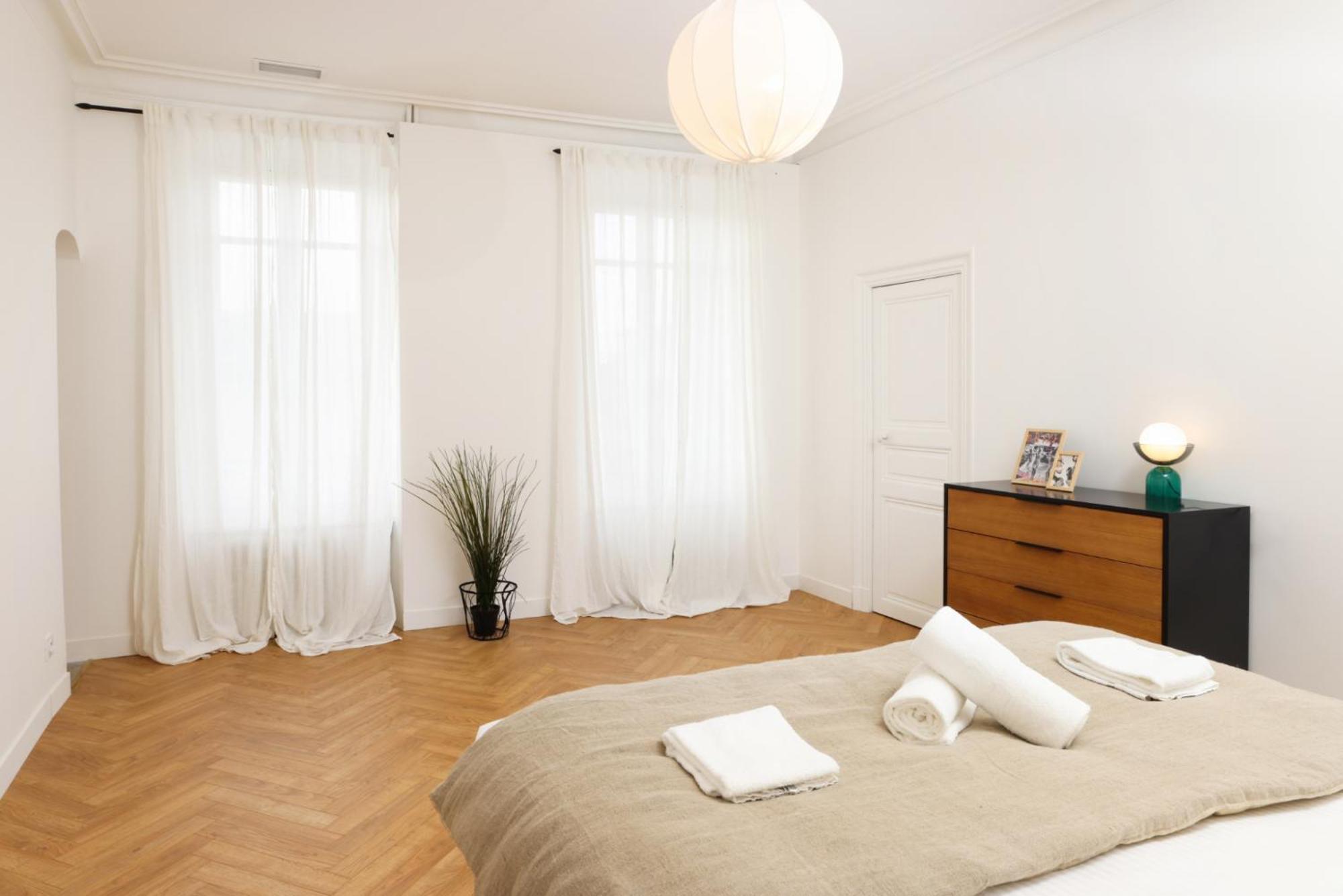 La Pittoresque 2 Apartment